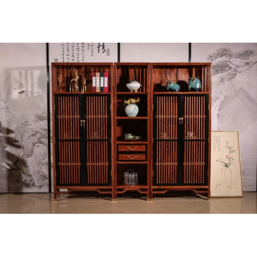 Red Wood Sitting Room Divider